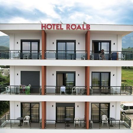 Hotel Roalb ราดฮีมือ ภายนอก รูปภาพ