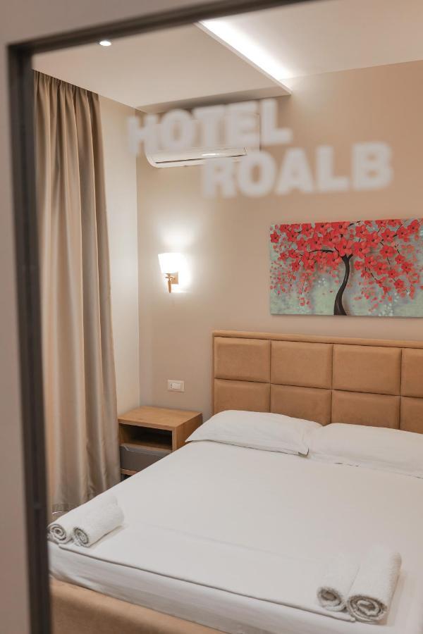 Hotel Roalb ราดฮีมือ ภายนอก รูปภาพ