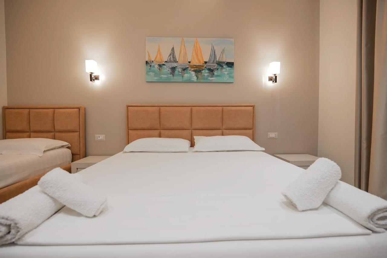 Hotel Roalb ราดฮีมือ ภายนอก รูปภาพ