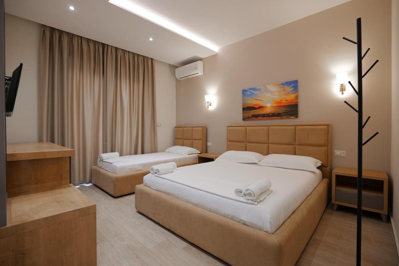 Hotel Roalb ราดฮีมือ ภายนอก รูปภาพ